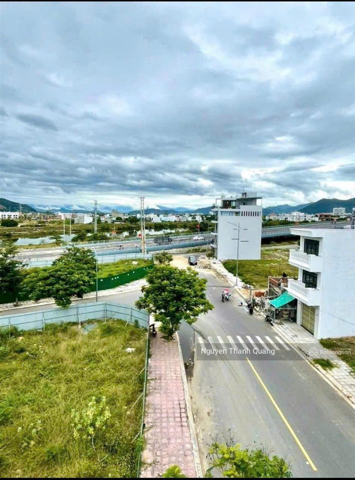 Đất khu đô thị tttp nha trang có sổ 8 tỷ  90m