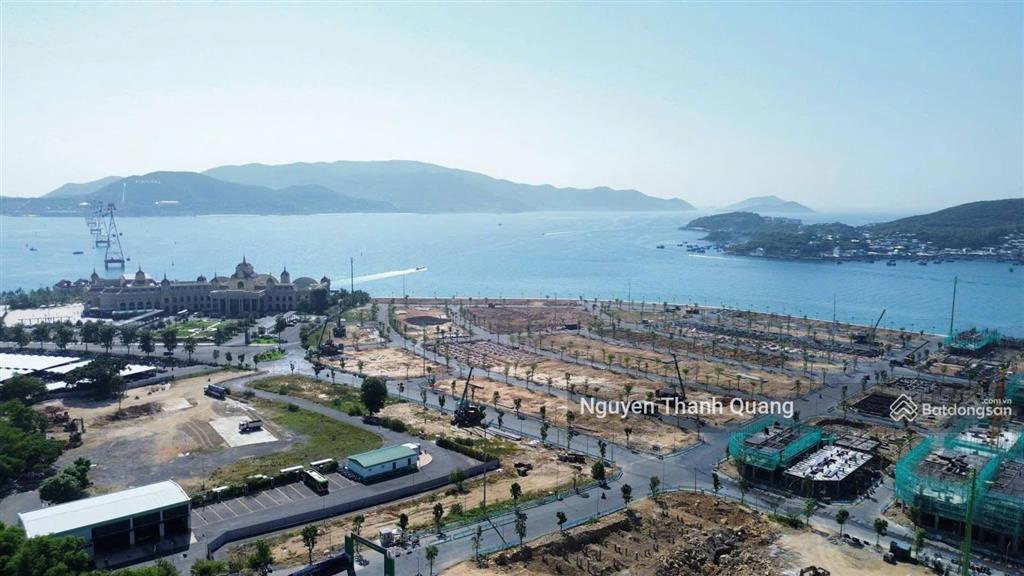 Nhà ngay bãi tắm biển nha trang, đầy vừa ở vừa khai thác dòng tiền từ hệ sinh thái du lịch vinpearl