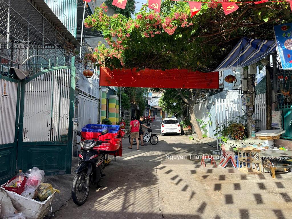Nhà hẻm ô tô tránh nhau tttp nha trang 5,5 tỷ