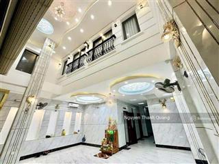 Khách sạn còn mới, đang khai thác kinh doanh tốt tại vĩnh phước, nha trang