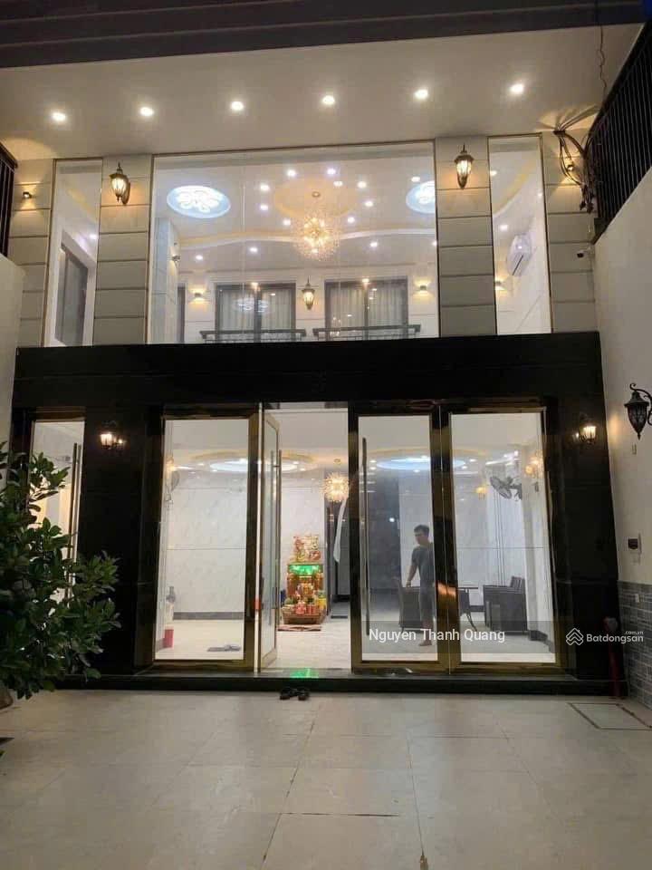 Khách sạn còn mới, đang khai thác kinh doanh tốt tại vĩnh phước, nha trang