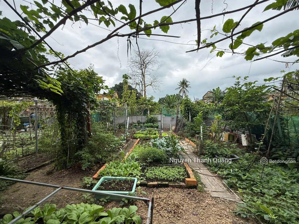 Nhà 2 mặt tiền đường nguyễn thị định, nhà 2 tầng + 1 tum đẹp khu phước long gần sân bay cũ