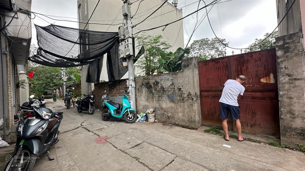 Bán đất thạch bàn  ô tô vào đất  50m2  mt 5.1m  15m ra mặt phố