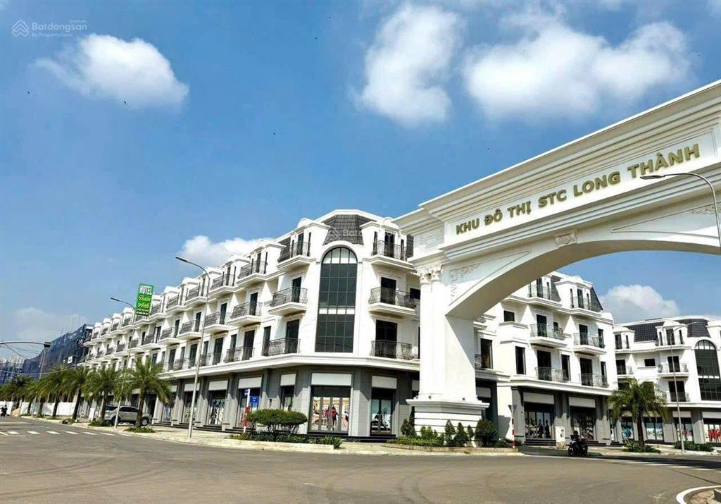 Cần tiền gấp! bán nhanh lô đất 100m2 giá 2tỷ850 stc long thành, trục đường lớn, đối diện công viên.
