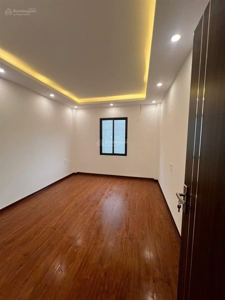 Nhà mới yên lộ, ngõ ôtô, 5 tầng thang máy, 6pn, hàng xóm kđt đô nghĩa, nhỉnh 9 tỷ.  0965 593 ***
