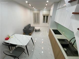 Tài chính hơn 2tỷ hiếm có căn hộ tt trung tâm quận 60m2, pk, 2pn 2wc full đồ, ôtô đỗ chân cầu thang