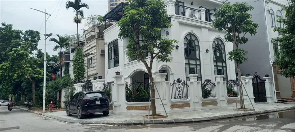 Biệt thự lô góc kđt văn khê, vỉa hè, kinh doanh, gara ôtô, 182m2, 3 tầng full nội thất, nhỉnh 49tỷ