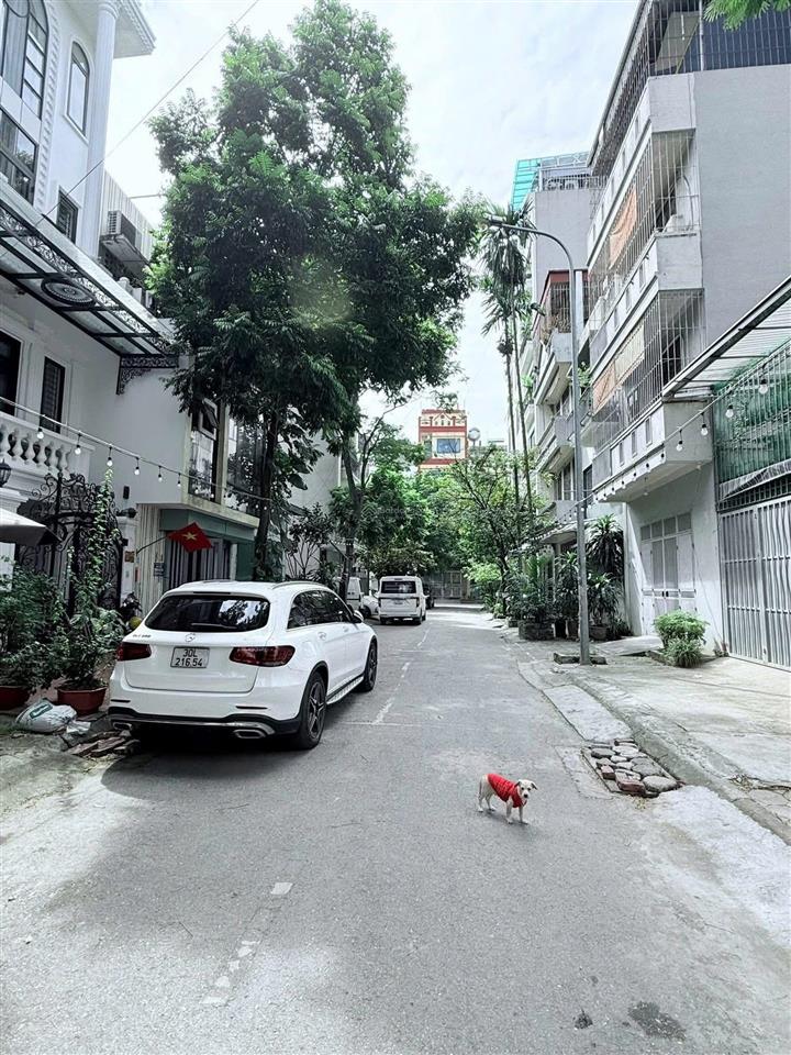 Nhà đẹp mậu lương sát đường hoàng công, phân lô ô tô tránh, vỉa hè kinh doanh, 60m2 x 5t hơn 17 tỷ