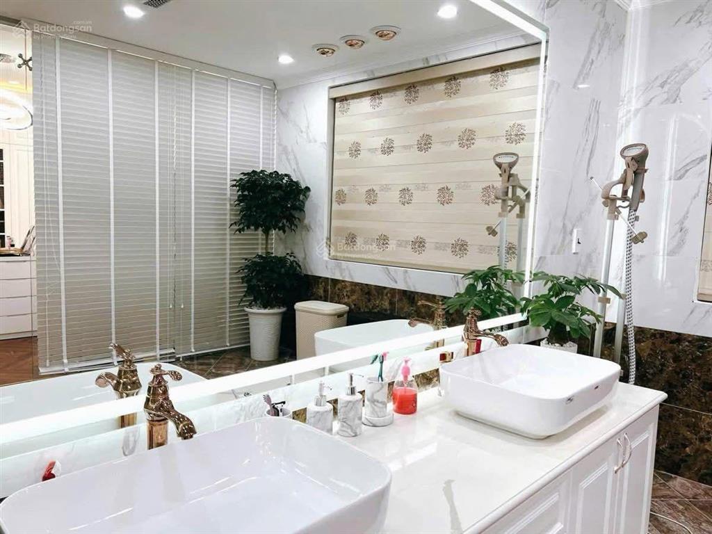 Biệt thự vip full nội thất nhập khẩu khu d lê trọng tấn, view công viên, 300m2 x 4t, nhỉnh 60 tỷ