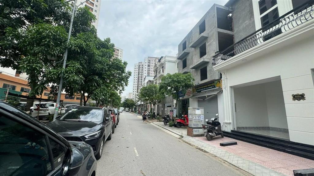 Biệt thự 5 tầng thang máy khu nhà ở btl thủ đô, gần bx yên nghĩa vành đai 4, ô tô kinh doanh, 43 tỷ