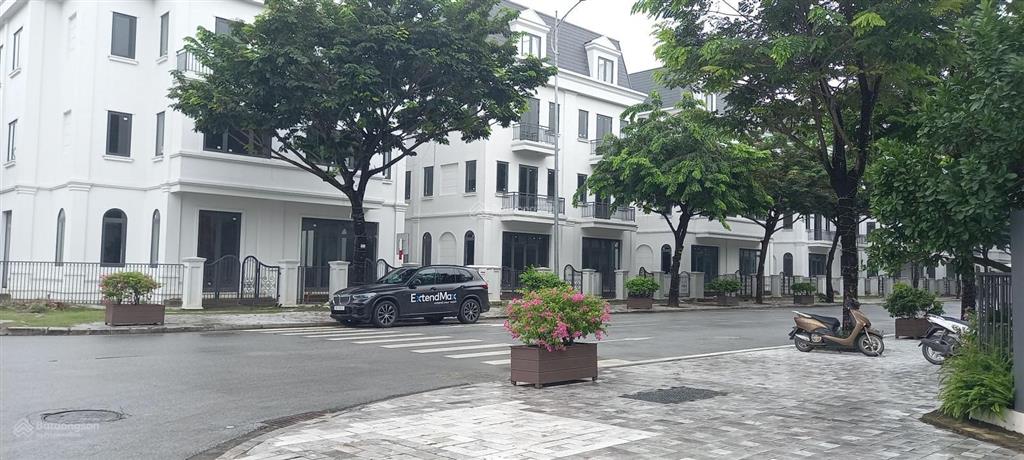 Biệt thự sân vườn solasta mansion kđt dương nội 2, 170m2 4 tầng thang máy full nội thất, nhỉnh 40tỷ