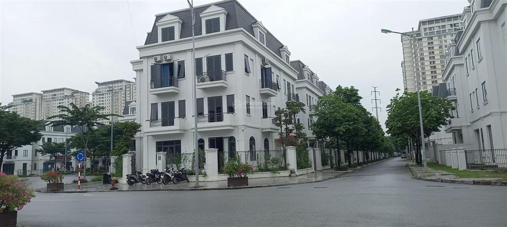 Biệt thự sân vườn solasta mansion kđt dương nội 2, 170m2 4 tầng thang máy full nội thất, nhỉnh 40tỷ