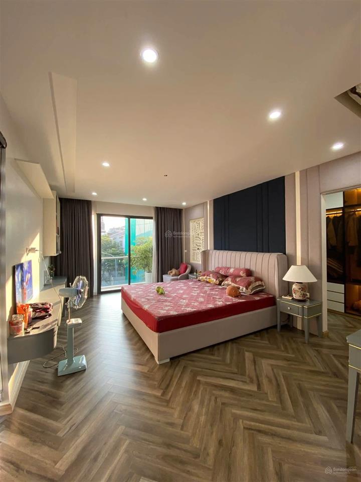 Biệt thự sân vườn kđt đô nghĩa, gần vành đai 4, ô chờ thang máy, full nội thất đẹp, 200m2 hơn 27 tỷ