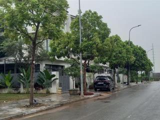 Biệt thự lô góc kđt đô nghĩa, cạnh vườn hoa,vỉa hè rộng,kinh doanh vp, 180m2 full nội thất, 31.8tỷ