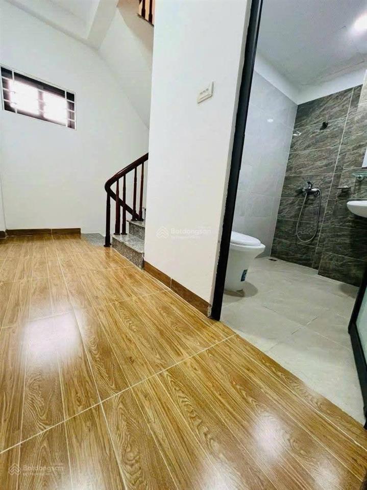 Nhà đẹp gần phố tổ 15 yên nghĩa, ô tô đỗ cổng, 30m ô tô tránh, 30m2 x 5 tầng, 4.2 tỷ