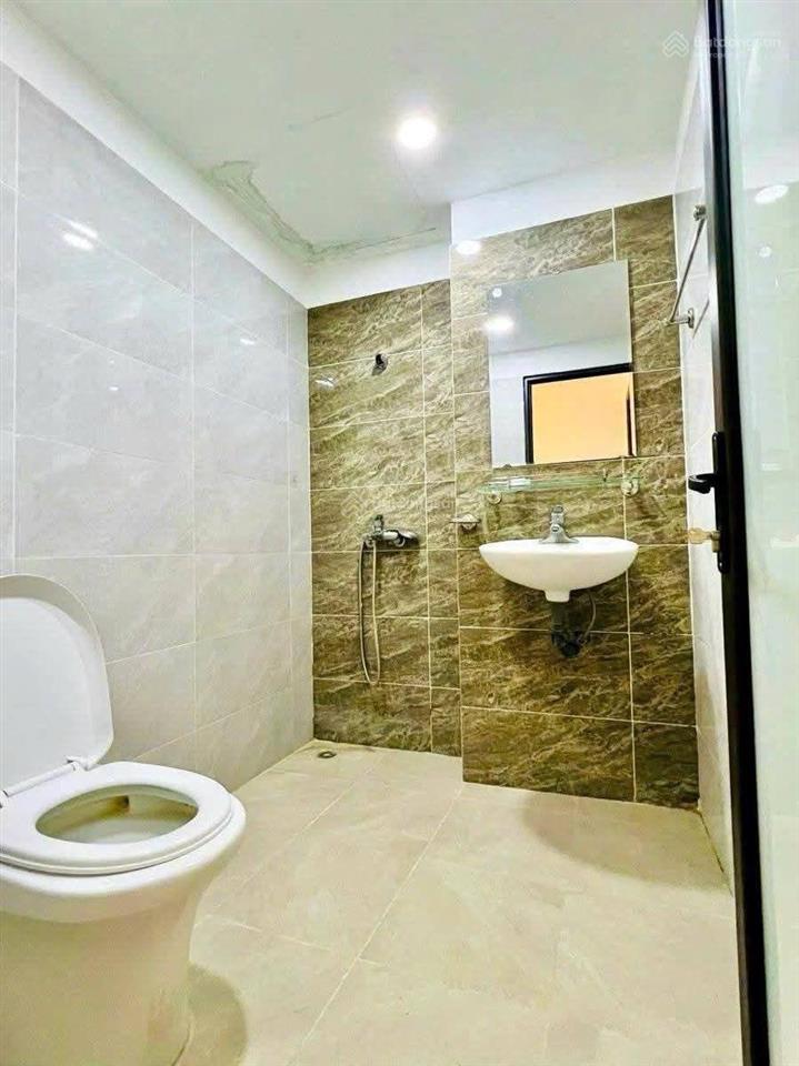 Nhà đẹp gần phố tổ 15 yên nghĩa, ô tô đỗ cổng, 30m ô tô tránh, 30m2 x 5 tầng, 4.2 tỷ