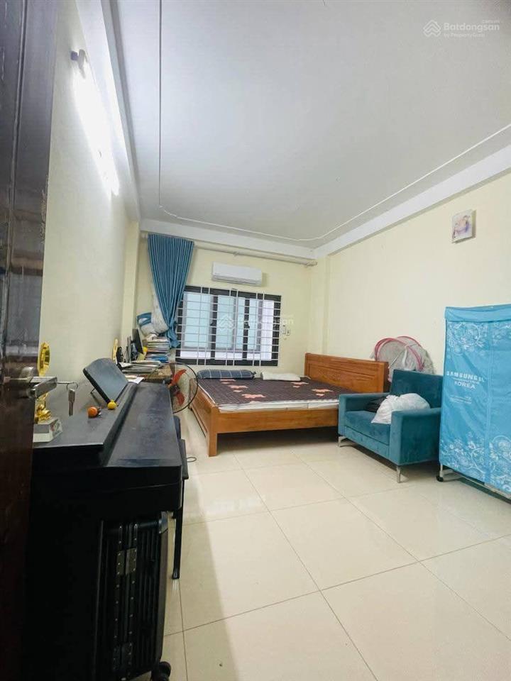 Nhà đẹp gần phố tổ 15 yên nghĩa, ô tô đỗ cổng, 30m ô tô tránh, 30m2 x 5 tầng, 4.2 tỷ