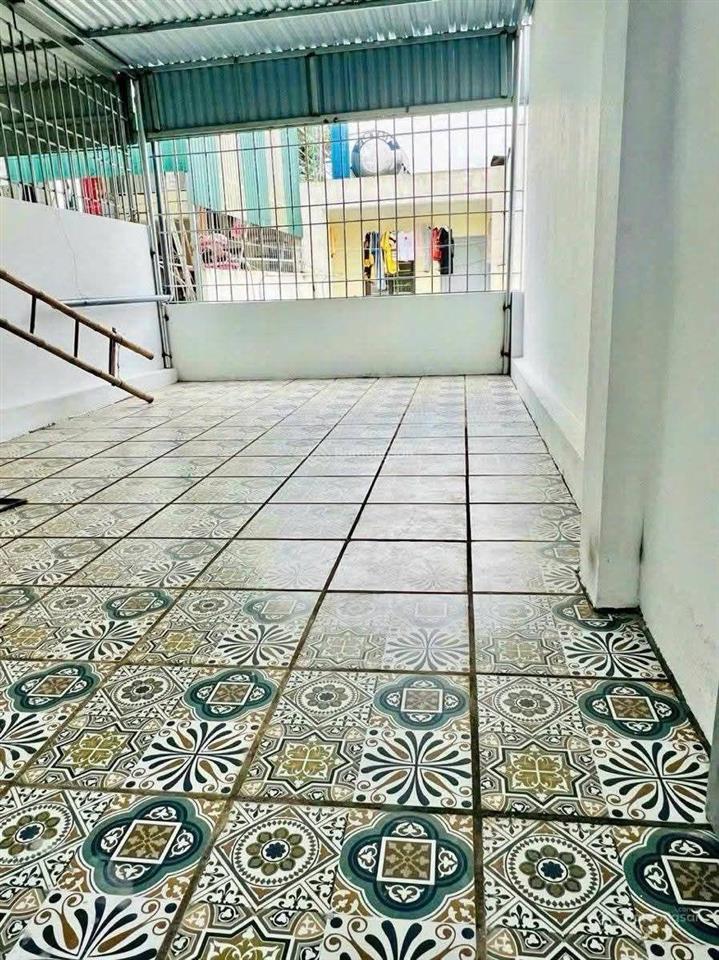 Nhà đẹp gần phố tổ 15 yên nghĩa, ô tô đỗ cổng, 30m ô tô tránh, 30m2 x 5 tầng, 4.2 tỷ