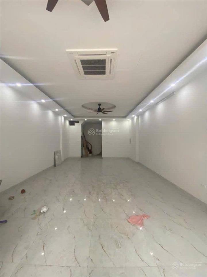 Nhà mới mặt phố mậu lương ôtô, vỉa hè, kinh doanh cực tốt, 60m2 mt 5m 7t thang máy nhỉnh 23 tỷ