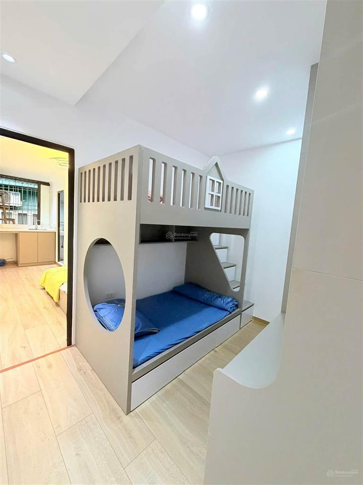 Nhỉnh 2 tỷ cơ hội sở hữu căn hộ tt ngõ 33 lương ngọc quyến gần phố 55m2, 1pk, 2pn, 1w full nội thất