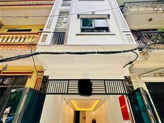Bán tòa dịch vụ mặt phố tiểu công nghệ 7 tầng thang máy, 21 phòng kk full đồ, dòng tiền 1,4 tỷ/năm
