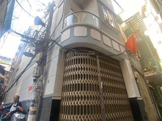 Quận 1  6,8 tỷ  cách trần đình xu 50m, 34,6m2, 4 tầng, 3pn, 4wc