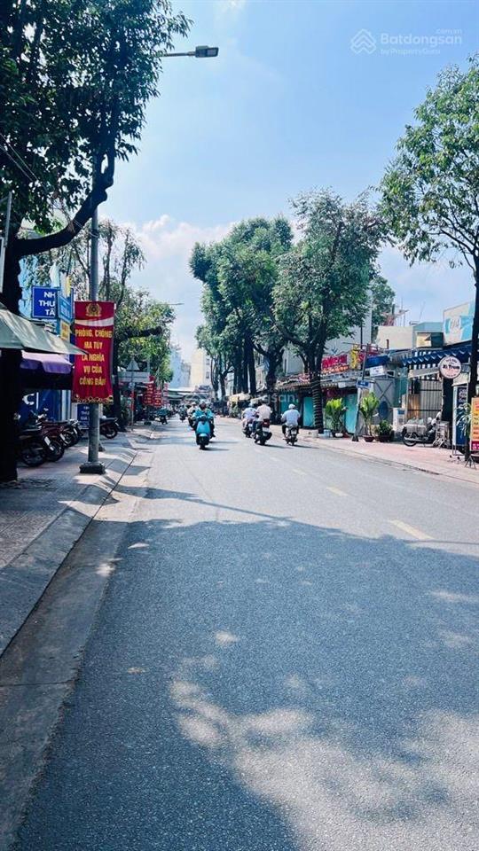 Quận 4 mặt tiền đường vĩnh khánh 70m2(3,7x19m) 15,5tỷ