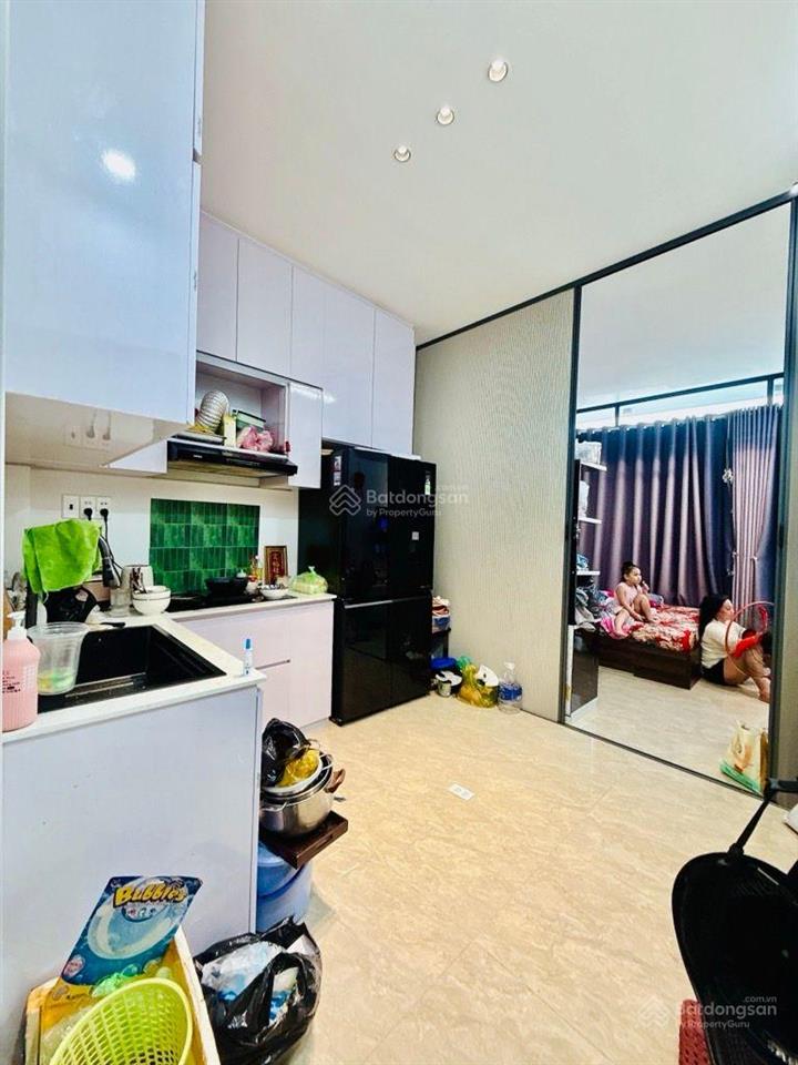 Quận 4 gần hồ bơi bến vân đồn, 37,2m2, 4tầng, 4pn, 3wc 5,2tỷ