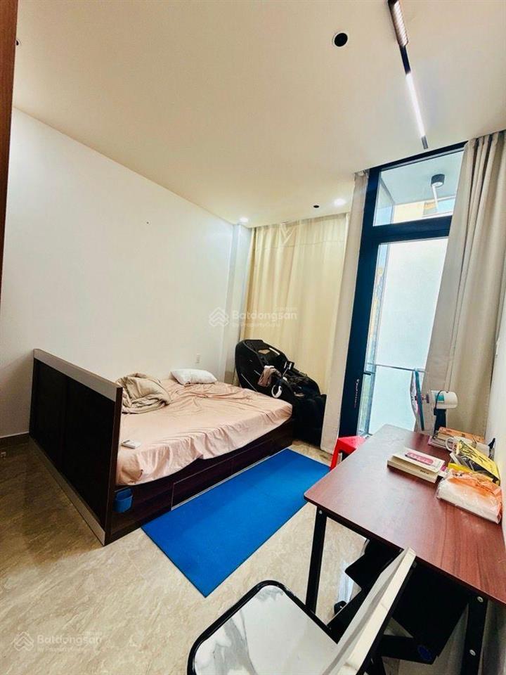 Quận 4 gần hồ bơi bến vân đồn, 37,2m2, 4tầng, 4pn, 3wc 5,2tỷ