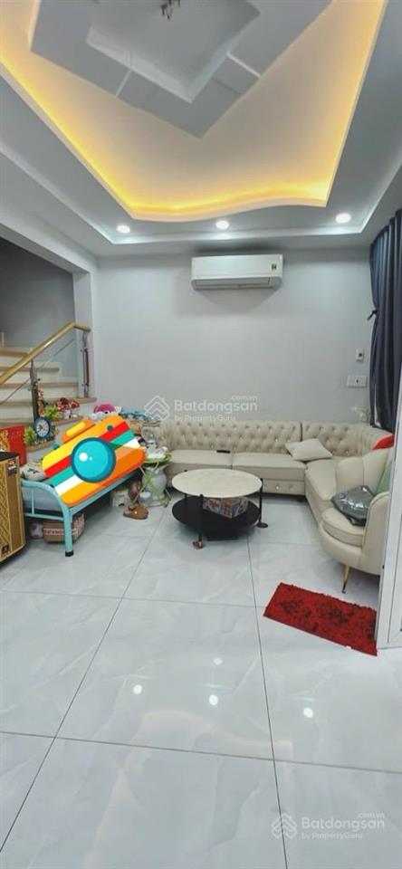 Quận 4 mặt tiền đường số, p4, 40,6m2, 4tầng, 4pn 3wc 8,3tỷ