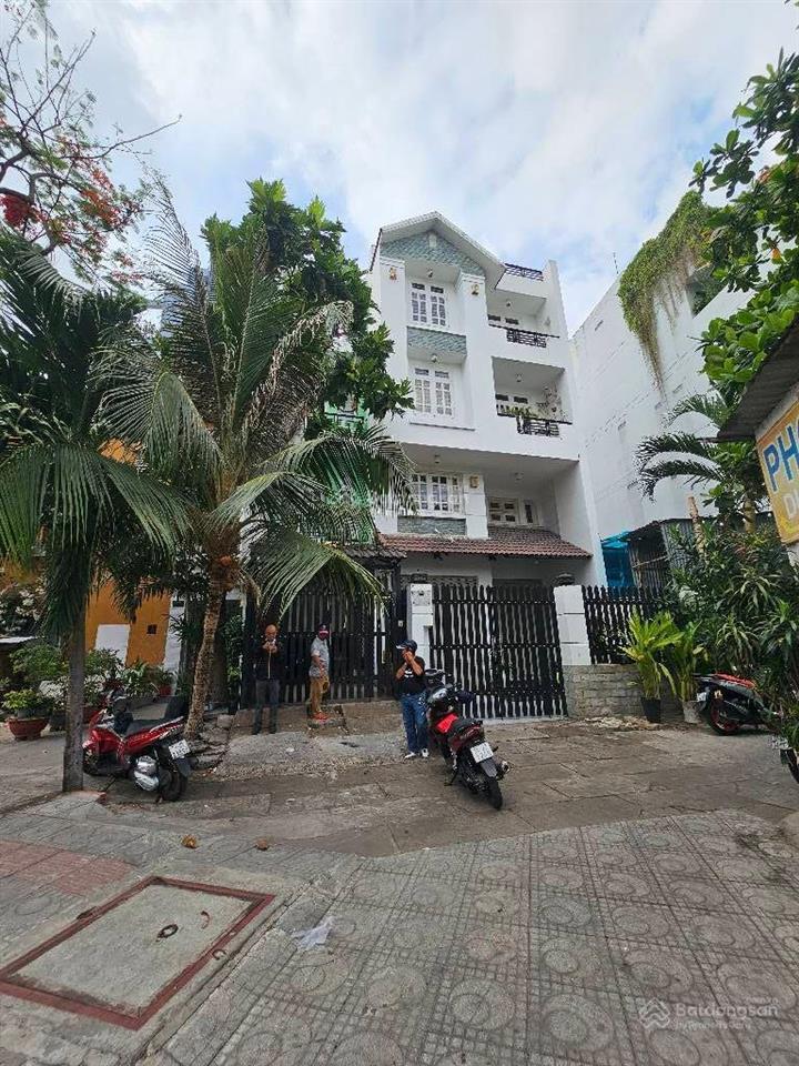 Quận 4 tôn thất thuyết, 108,8m2, 6tầng, 6pn, 5wc 17,2tỷ