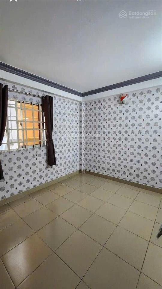 4,5tỷ tl mạnh  30,4m2, 3tầng, 4pn, 2wc quận 7huỳnh tấn phát