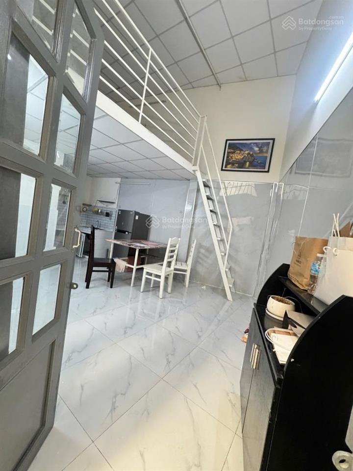 Quận 4 dãy phòng trọ 172,9m2, 9 phòng 12,9tỷ