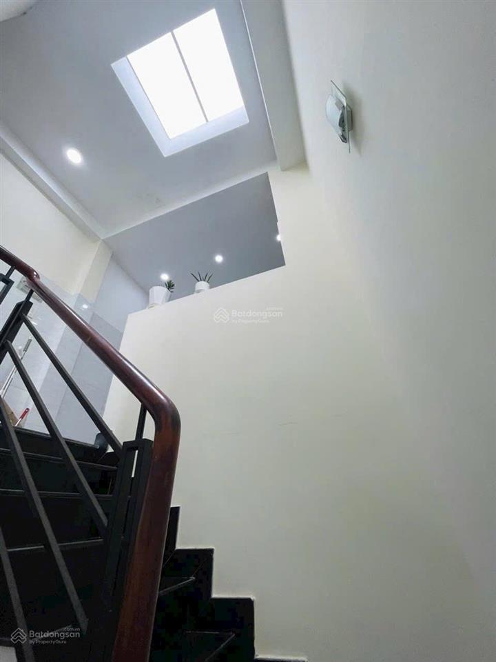 Chủ hạ còn 5,7 tỷ. nhà hẻm xe hơi 20m ra mt tôn thất thuyết, q4. 34,7m², 4 tầng, 5pn, 4wc