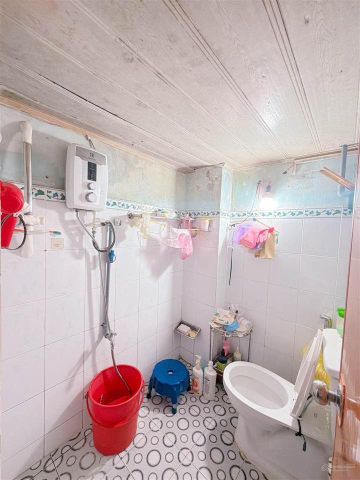 Quận 4  đoàn văn bơ, 60,6m2, 2 tầng, 3pn, 2wc  chỉ 4,25tỷ