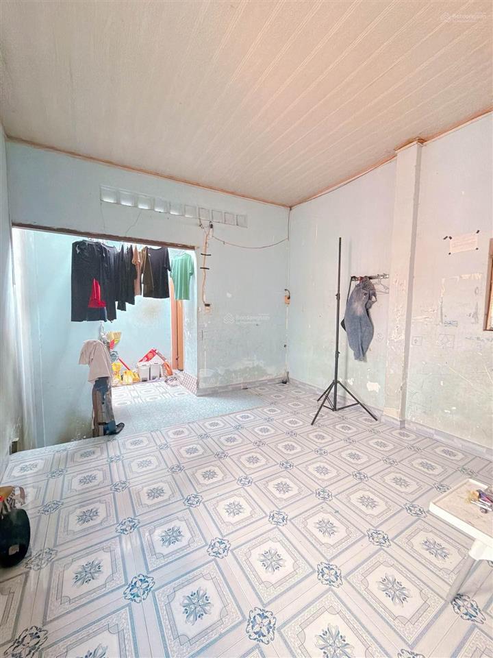 Quận 4  đoàn văn bơ, 60,6m2, 2 tầng, 3pn, 2wc  chỉ 4,25tỷ