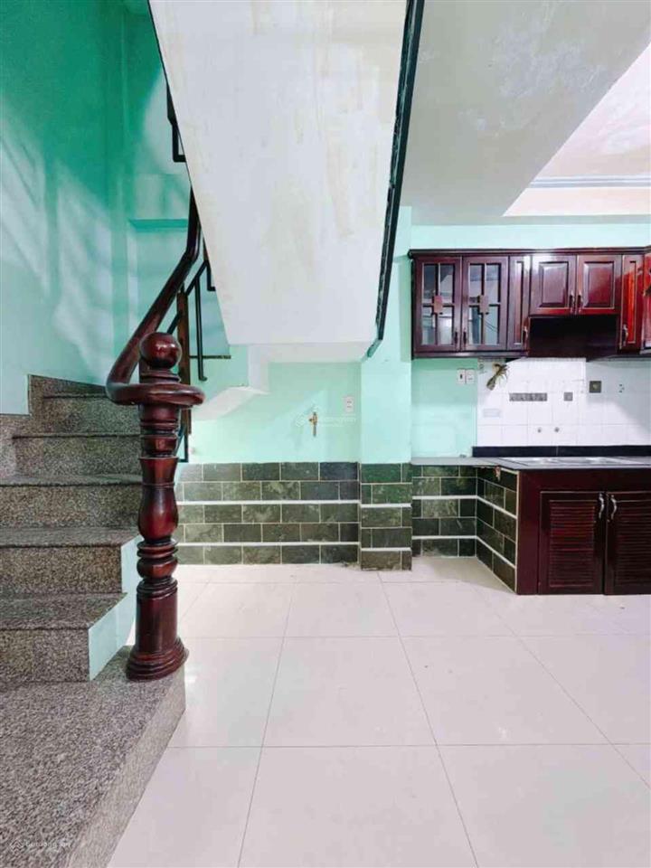 Quận 4 48,7m2, 5 tầng chủ giảm còn chỉ 3,95tỷ