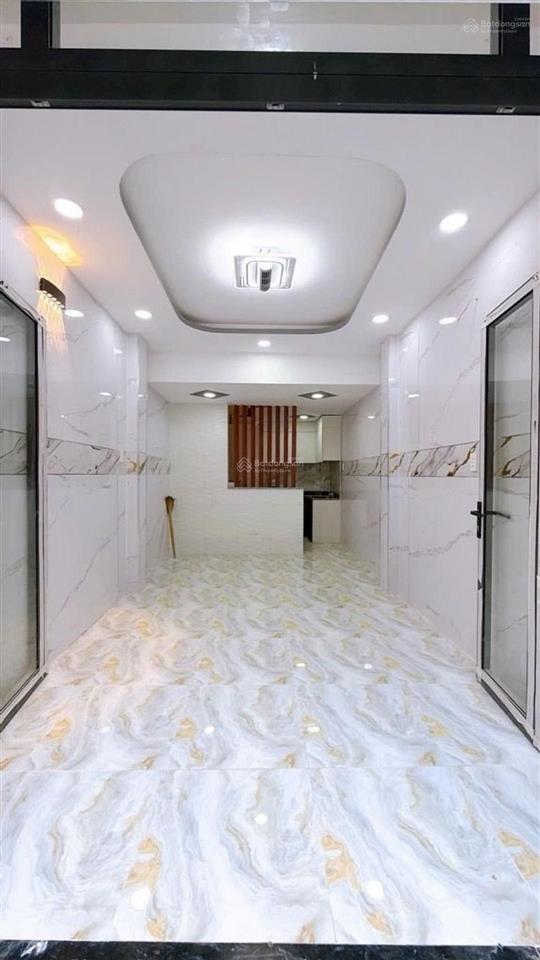 Quận 4  mặt tiền đường số p4, 20,8m2, 5 tầng, 6,5 tỷ