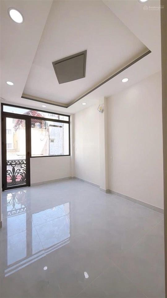 Quận 4  mặt tiền đường số p4, 20,8m2, 5 tầng, 6,5 tỷ