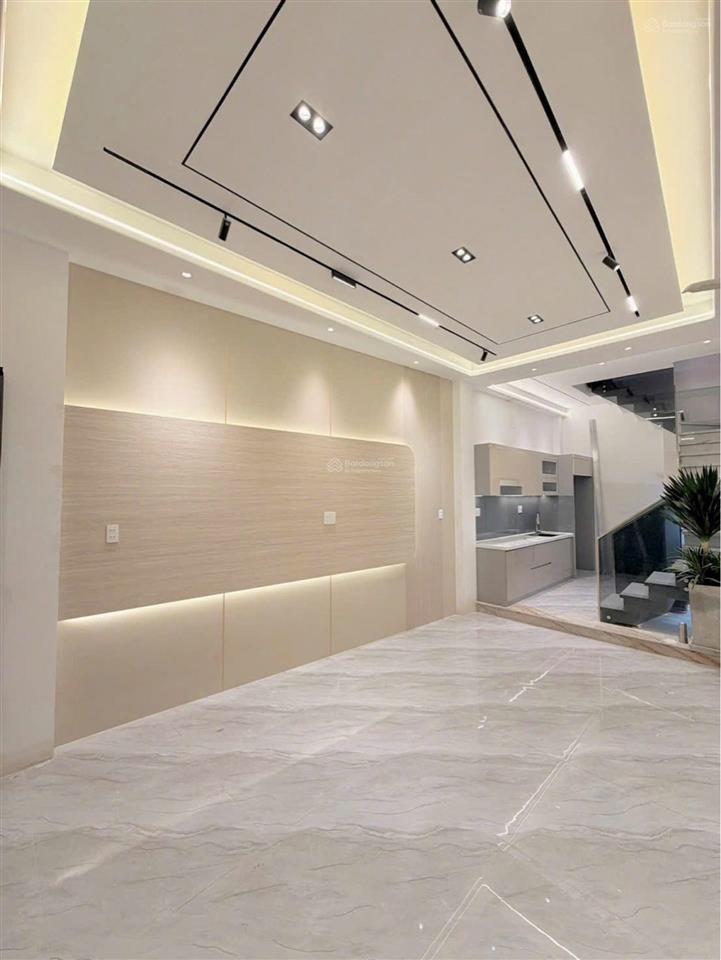 Quận 4  nhà đường số vĩnh hội, 40m2, 5 tầng, 8,79 tỷ