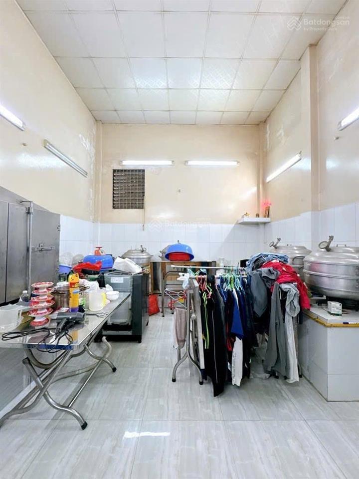 Quận 4  nhà đường tôn thất thuyết, 99,8m2, 8,7 tỷ