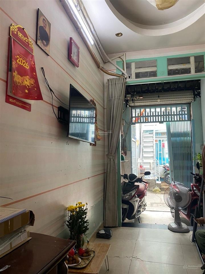 Quận 4  nhà 100m ra nguyễn tất thành, 25,5m2, 4tầng  4,1tỷ