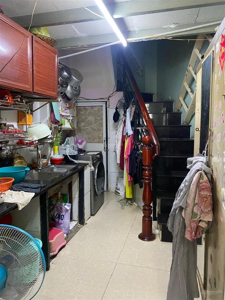 Quận 4  nhà 100m ra nguyễn tất thành, 25,5m2, 4tầng  4,1tỷ