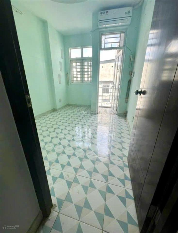 Quận 4  chdv 1/ đường đoàn văn bơ  40m2, 4 tầng  5 tỷ