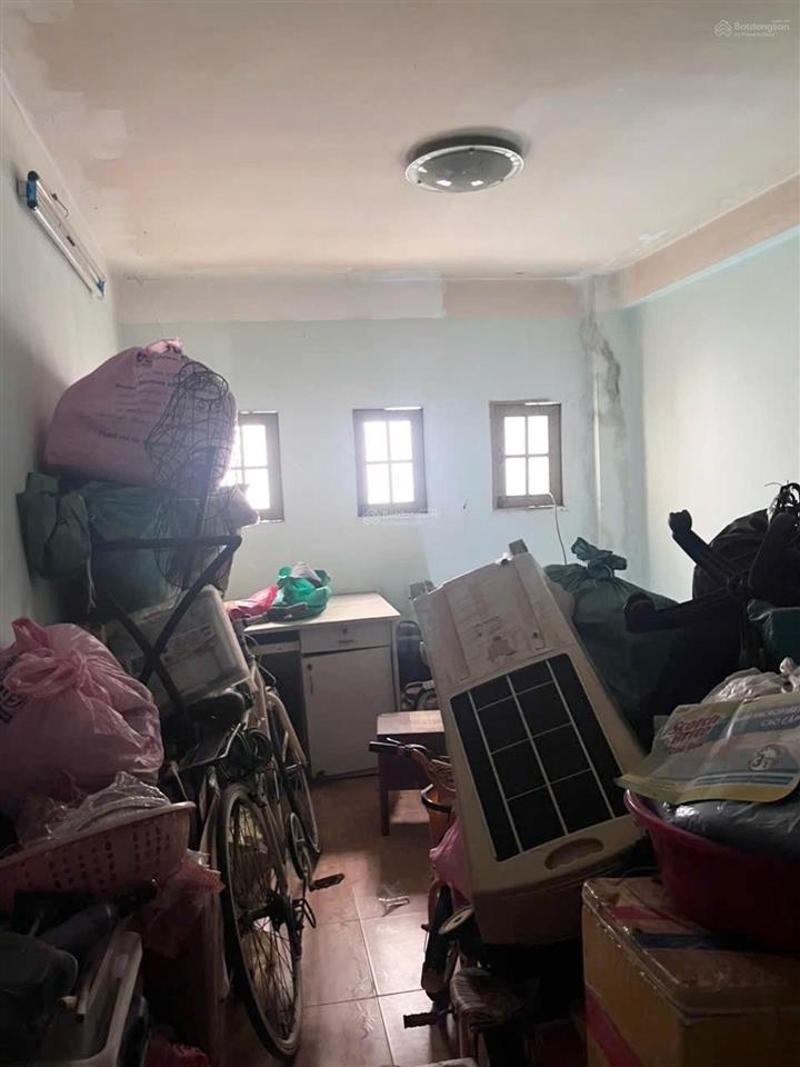 Quận 4, nhà hẻm thông khu 20 thước, 25m2, 4 tầng, 4,6 tỷ