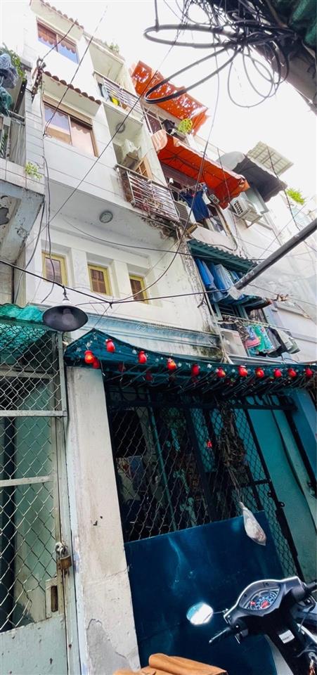 Quận 4, nhà hẻm thông khu 20 thước, 25m2, 4 tầng, 4,6 tỷ