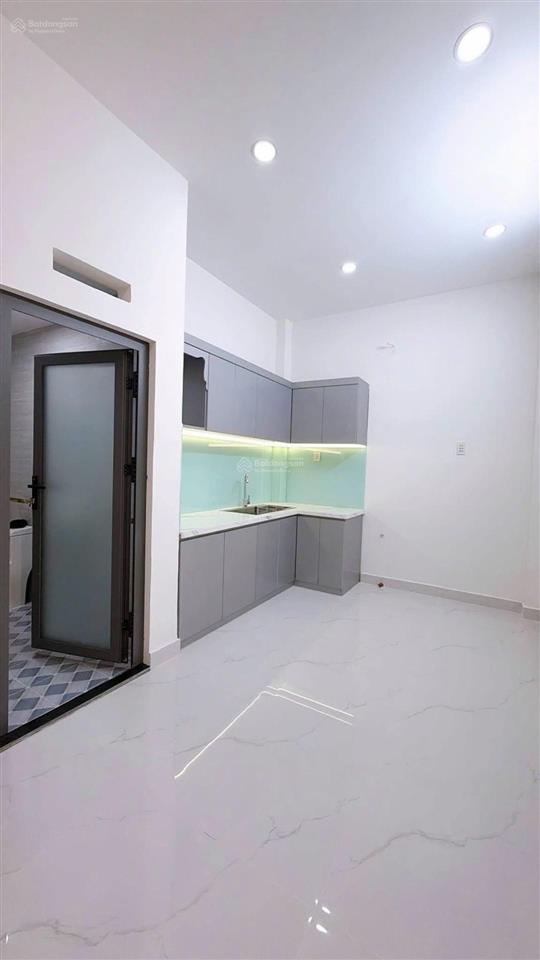 Quận 4, khu 20 thước, nhà mới, 38m2, 3 tầng, 5,3 tỷ