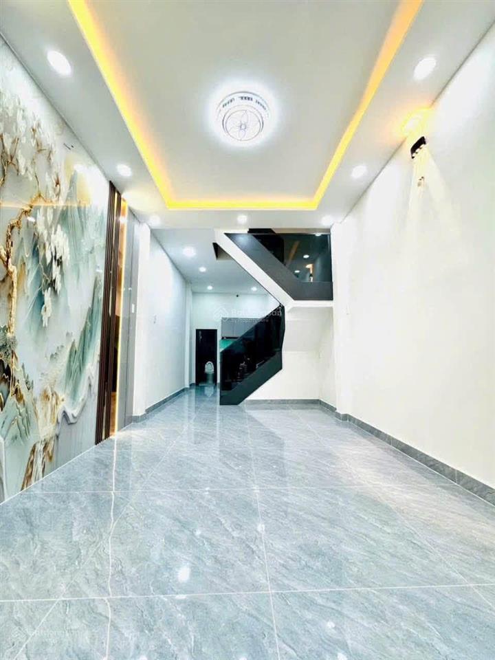 Q. 4  80m ra đường vĩnh hội, 38,5m2, 2 tầng, nhỉnh 4tỷ
