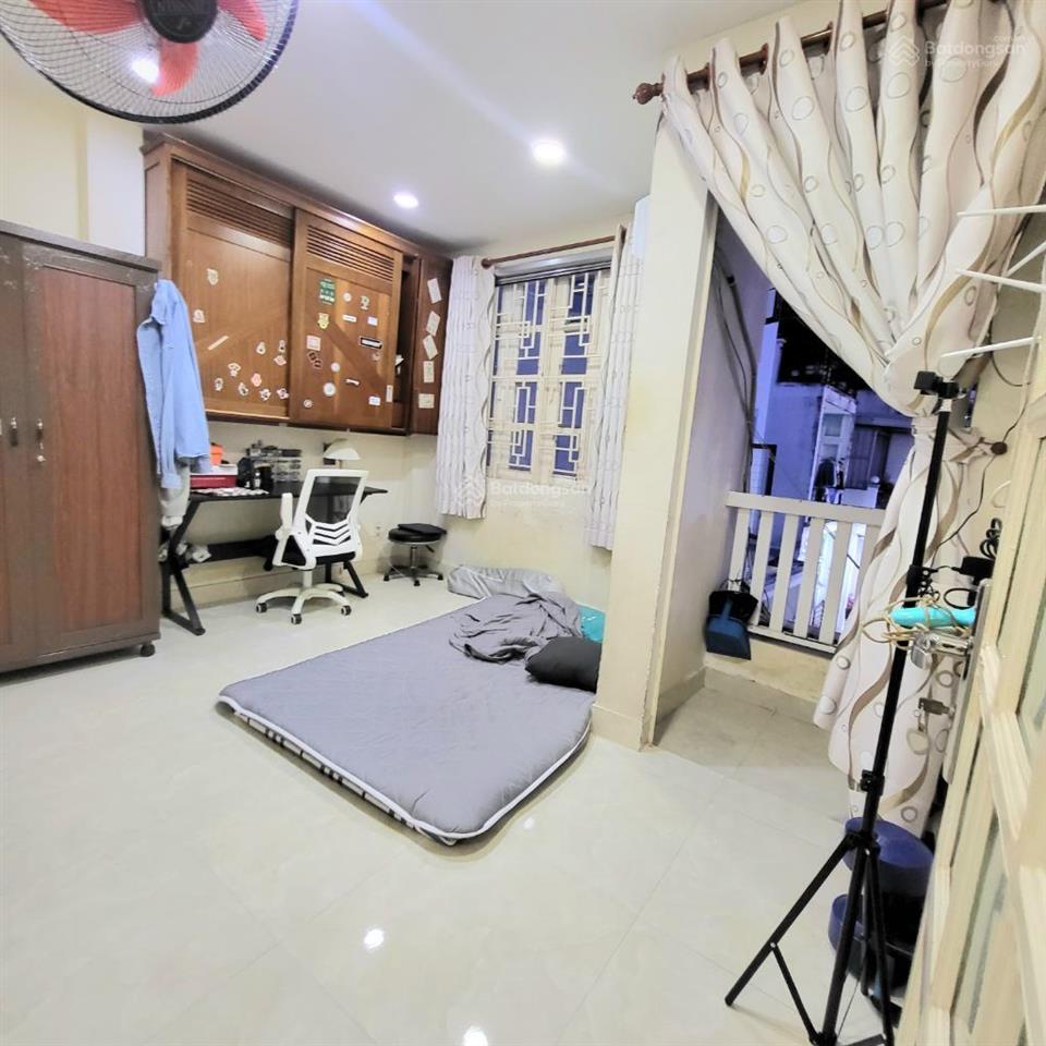 Quận 7  60m ra trần xuân soạn, 33m2, 5 tầng, 5,2 tỷ