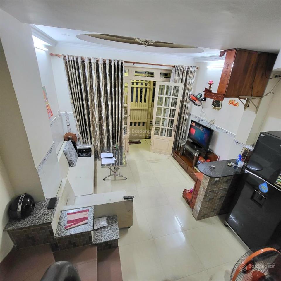 Quận 7  60m ra trần xuân soạn, 33m2, 5 tầng, 5,2 tỷ